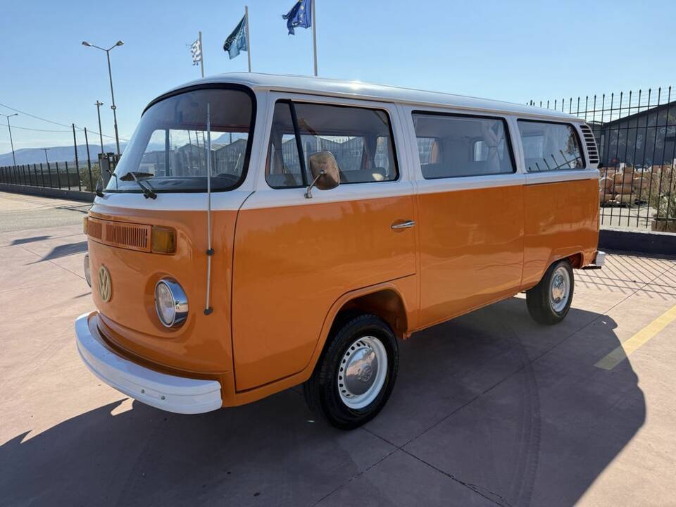 Image 1/8 of Volkswagen T2 Brasil Camper (1972)
