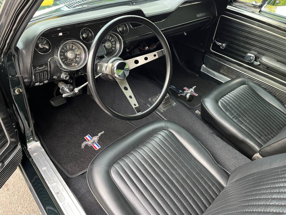 Image 40/49 of Ford Mustang GT 390 (1967)