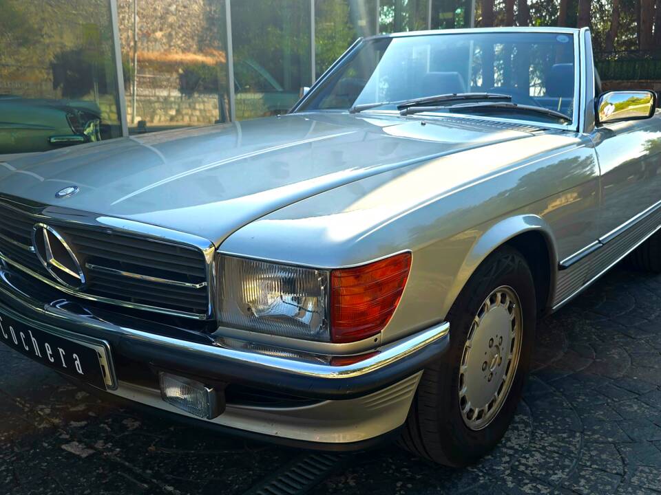Immagine 3/8 di Mercedes-Benz 300 SL (1987)