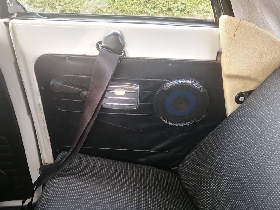 Bild 38/160 von Volkswagen Käfer 1300 (1971)