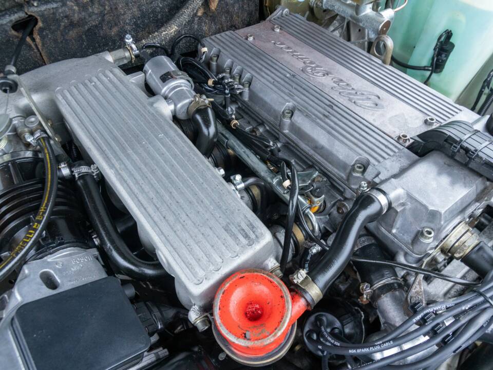 Afbeelding 19/50 van Alfa Romeo 75 2.0 Twin Spark (1988)