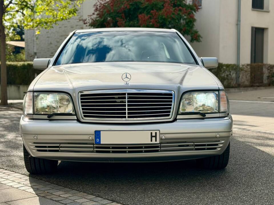 Bild 10/46 von Mercedes-Benz S 600 lang (1996)