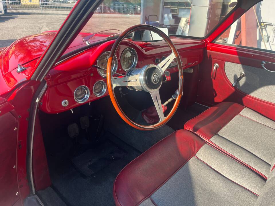 Image 13/21 de Alfa Romeo 1900 C Super Sprint Touring (1956)