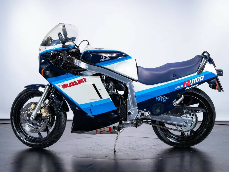 Bild 1/50 von Suzuki GSX-R 1100 (1986)