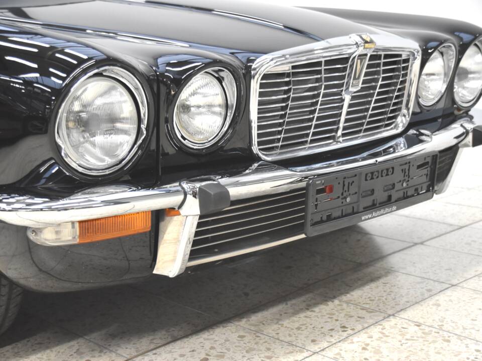 Bild 10/44 von Jaguar XJ 5.3 C (1976)