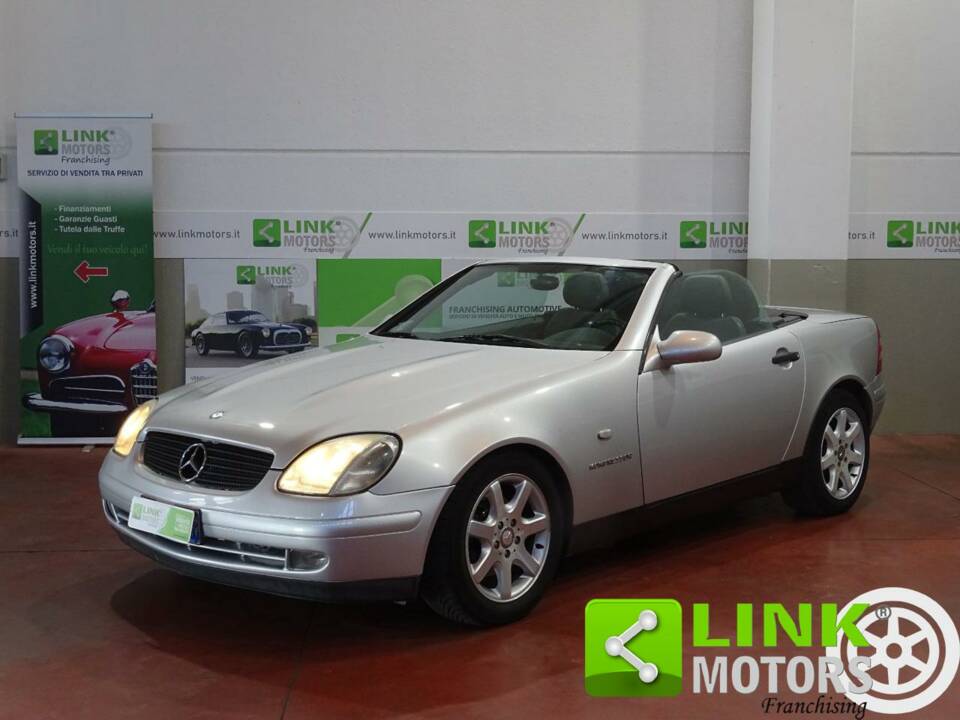 Image 7/10 of Mercedes-Benz SLK 200 Kompressor (2000)