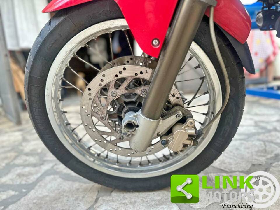 Bild 8/10 von Cagiva DUMMY (2000)