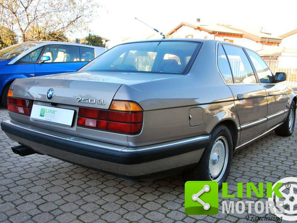 Bild 6/10 von BMW 750iL (1989)