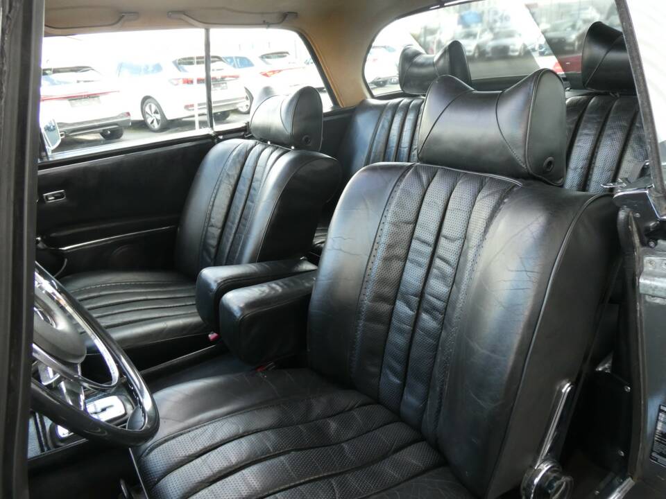Bild 10/20 von Mercedes-Benz 280 SE 3,5 (1970)
