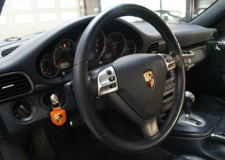 Image 7/50 de Porsche 911 Carrera (2005)