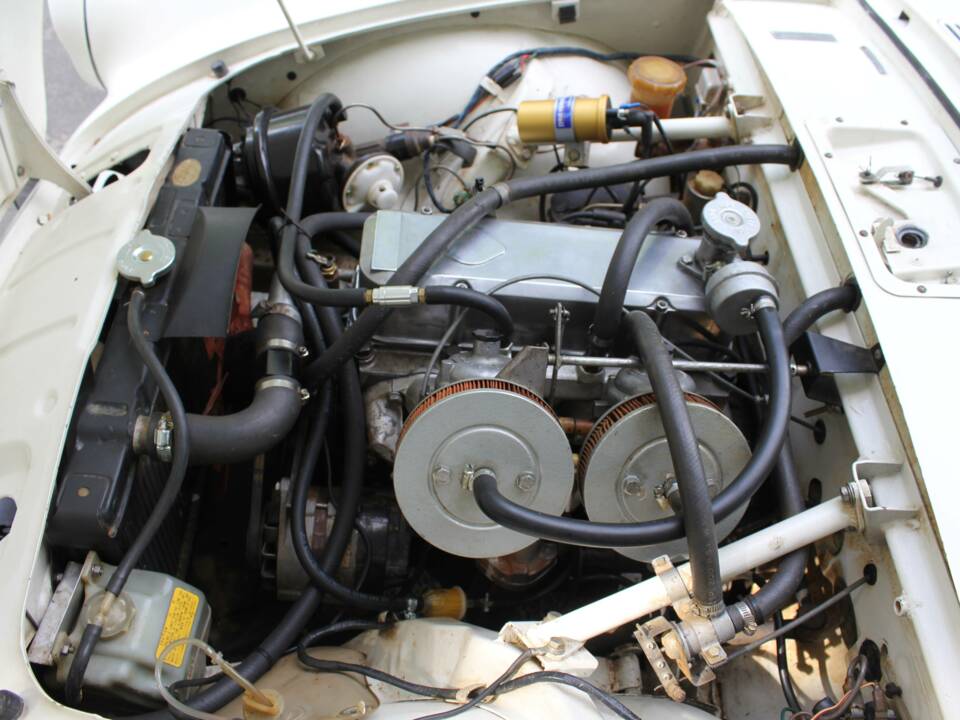 Image 21/23 of Sunbeam Alpine Mk V (1966)