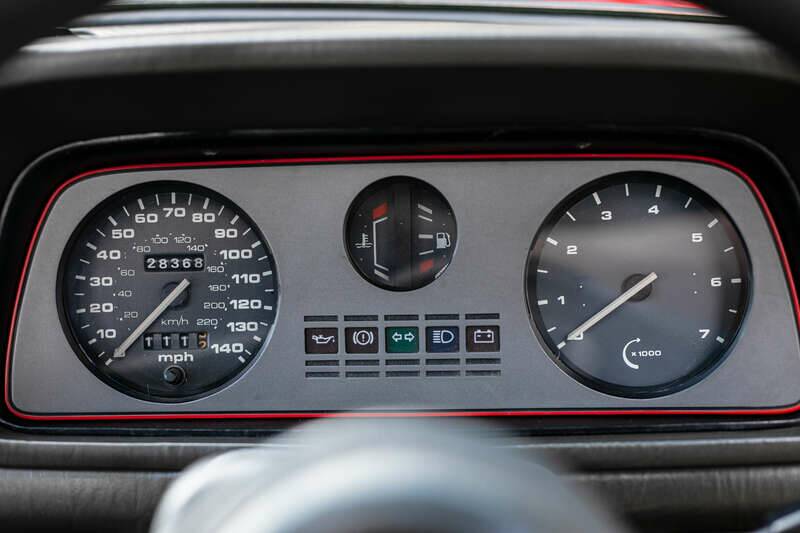 Image 29/50 of Ford Fiesta XR2 (1982)