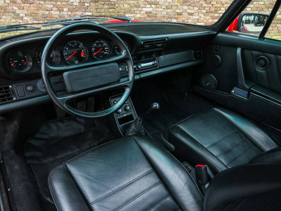 Image 12/50 of Porsche 911 Carrera 3.2 (1988)
