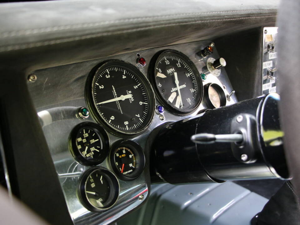 Image 19/36 of Chevrolet Camaro SS Sport (1969)