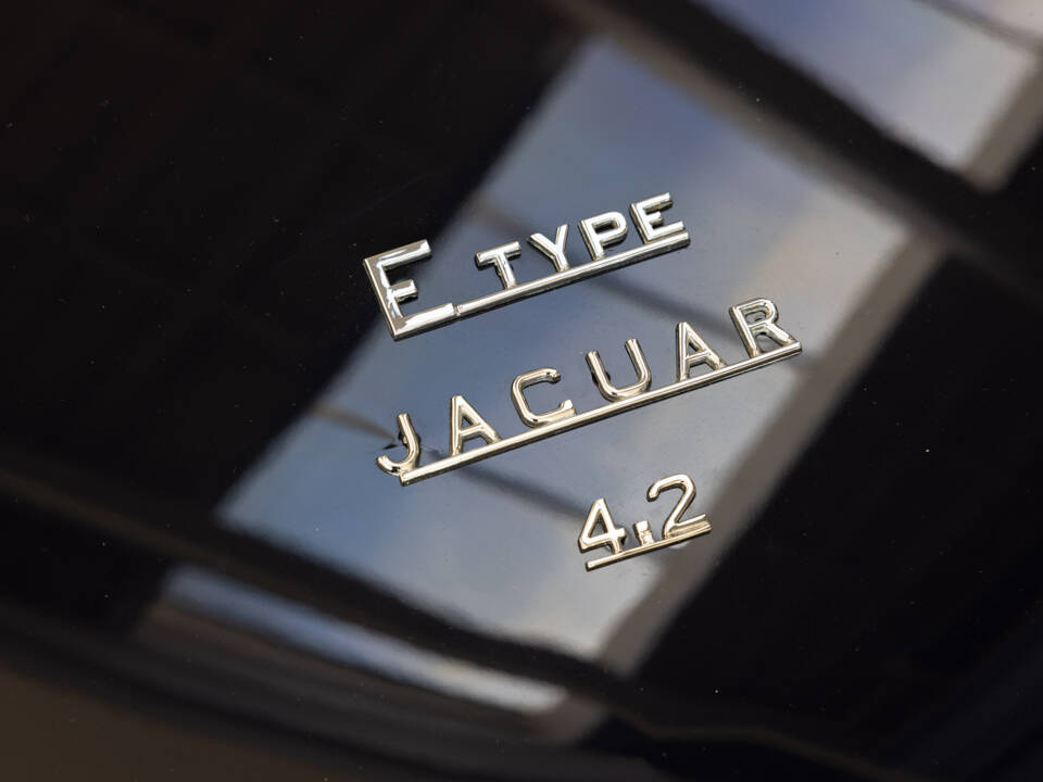 Image 43/48 de Jaguar E-Type (1967)