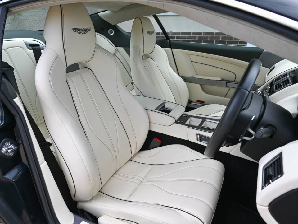 Bild 28/49 von Aston Martin DB 9 (2013)