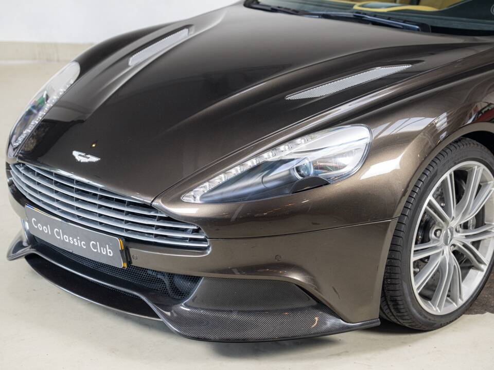 Image 24/32 of Aston Martin Vanquish (2013)