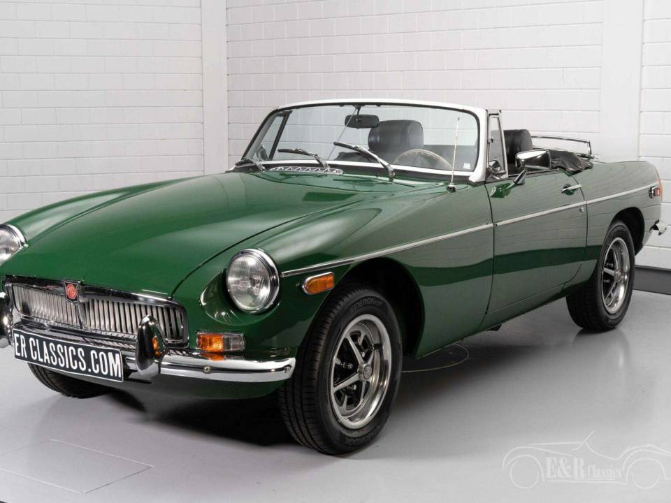 Image 19/19 of MG MGB (1980)