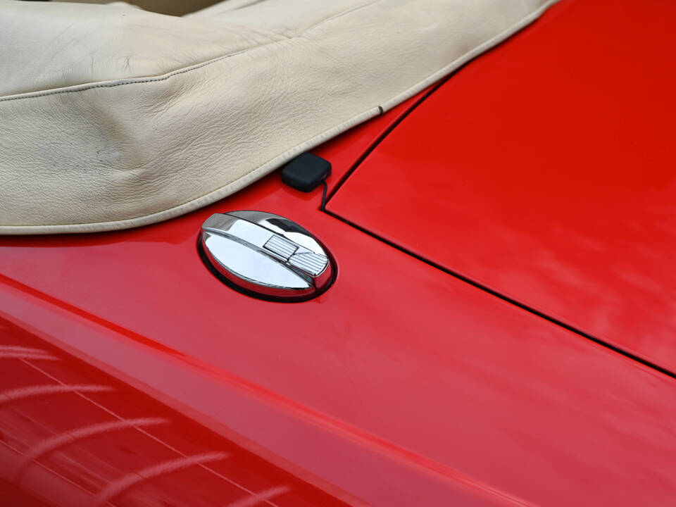 Image 24/45 of Jaguar XJ-S Convertible (1990)