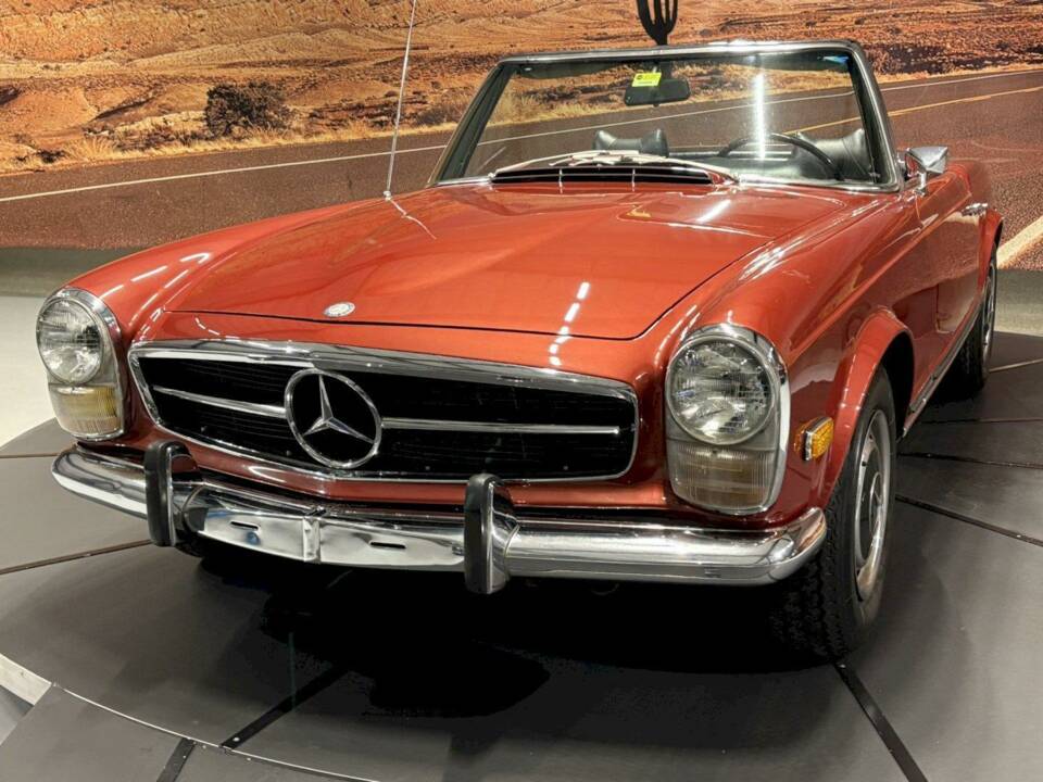Image 5/35 de Mercedes-Benz 280 SL (1969)