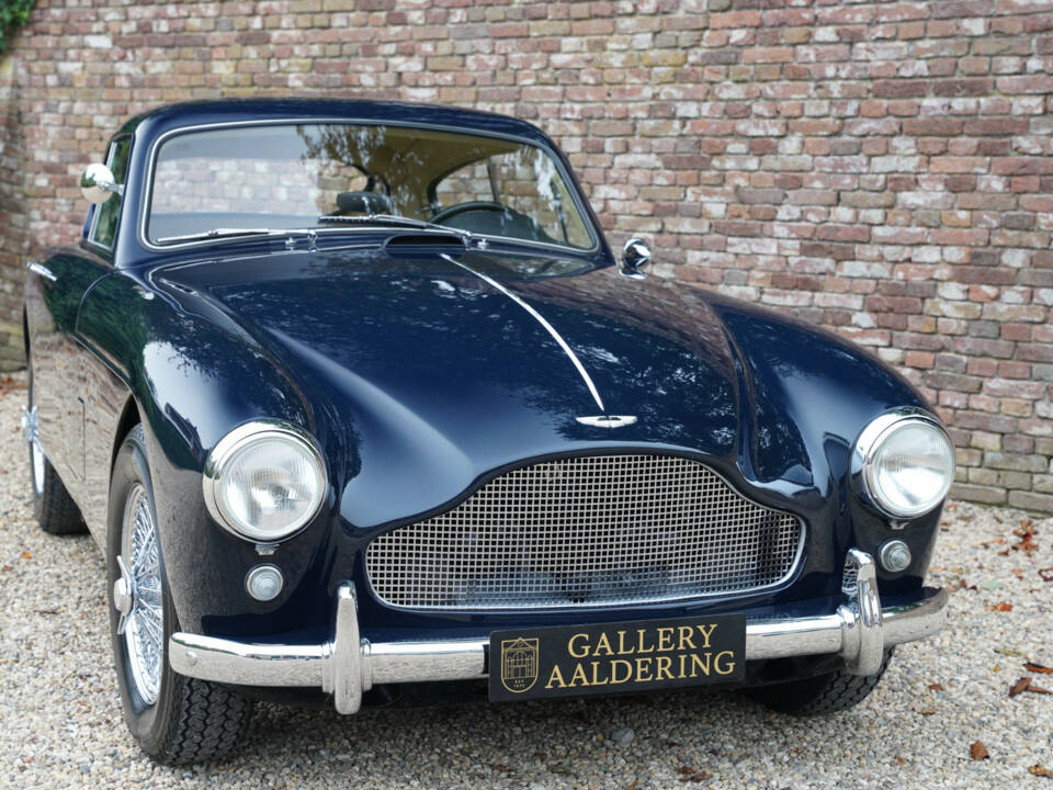 Image 10/50 de Aston Martin DB 2&#x2F;4 Mk III (1959)