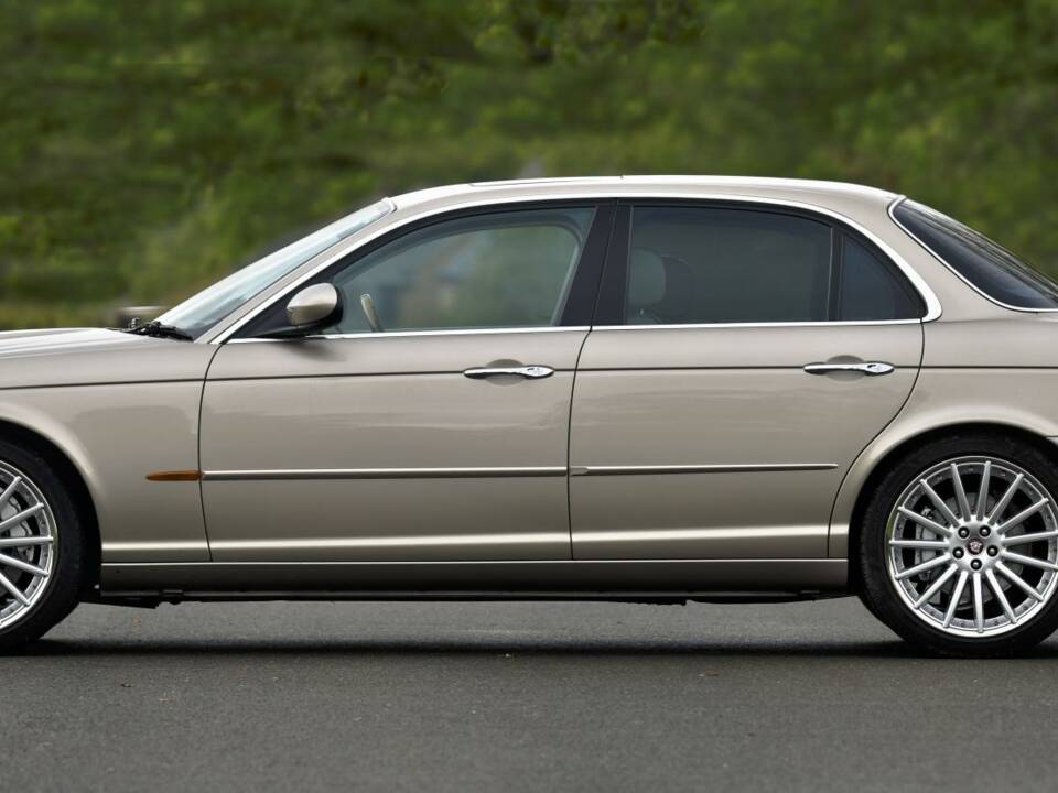 Afbeelding 8/50 van Jaguar XJ 8 4.2 (2003)