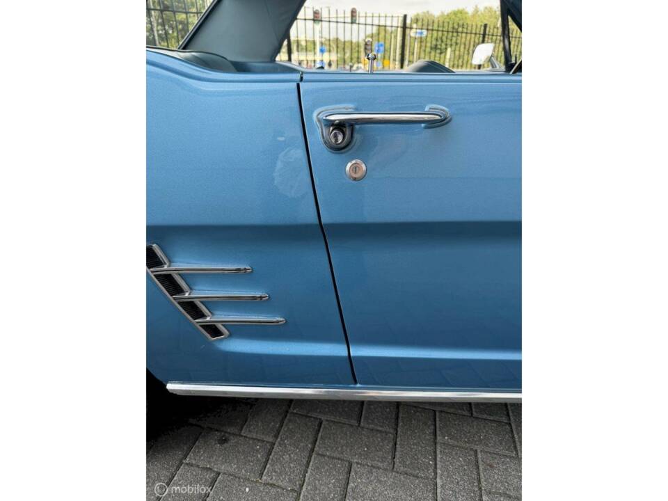 Afbeelding 15/36 van Ford Mustang 289 (1966)