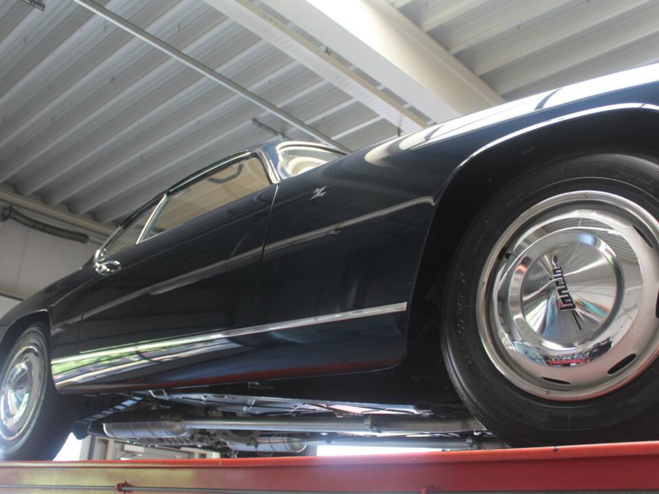 Immagine 7/50 di Lancia Flaminia Sport Zagato (1961)