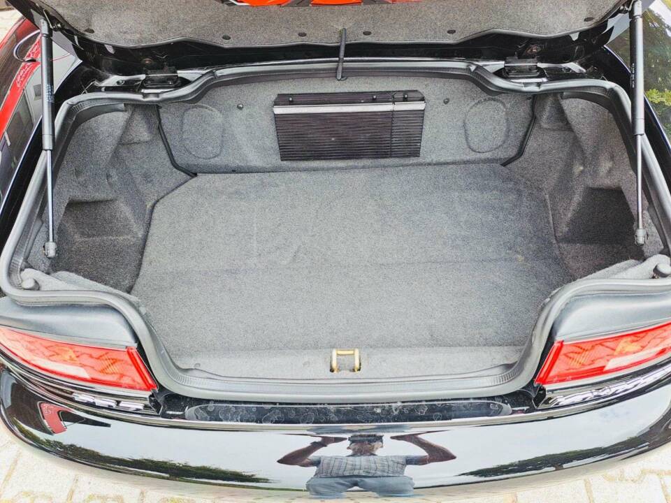 Bild 17/20 von Aston Martin DB 7 Vantage Volante (2002)