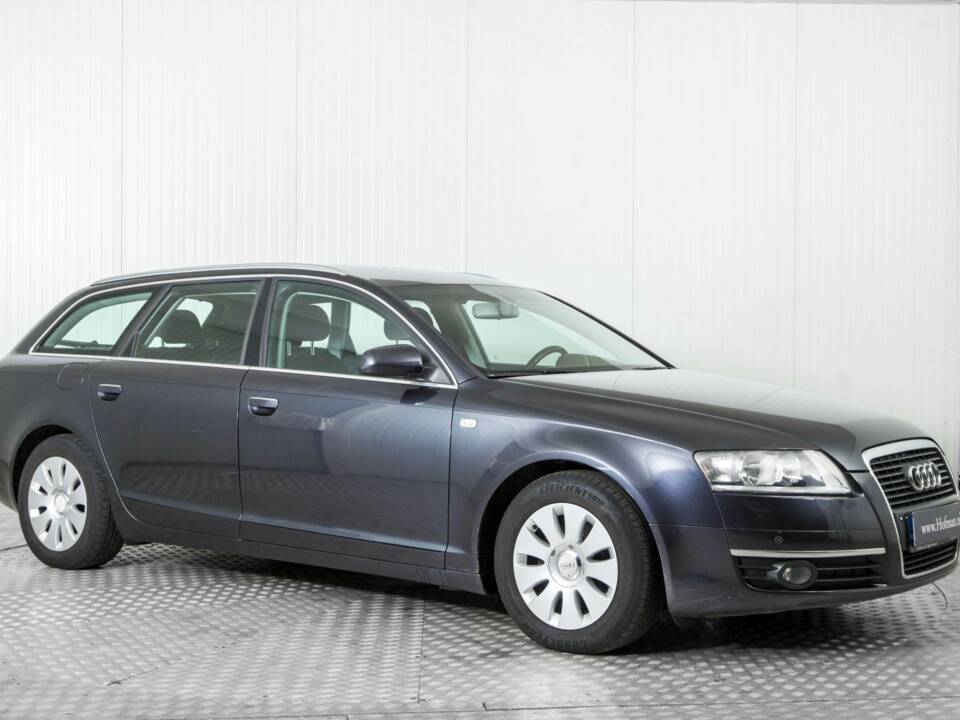 Immagine 5/45 di Audi A6 Avant 2.4 (2006)