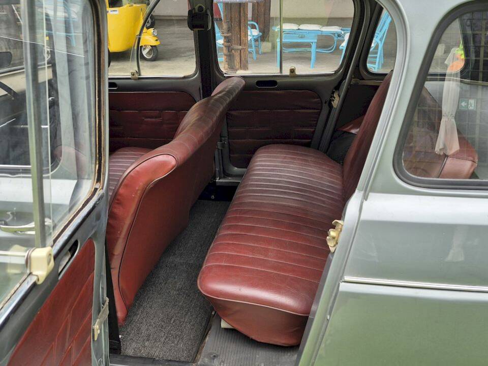 Bild 27/54 von Renault R 4 (1972)