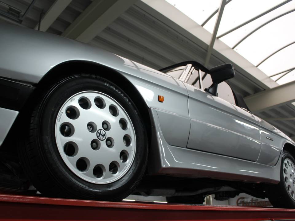 Imagen 8/50 de Alfa Romeo 2.0 Spider QV (1988)