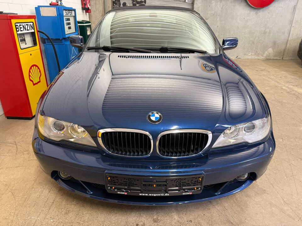Image 4/22 of BMW 318Ci (2005)