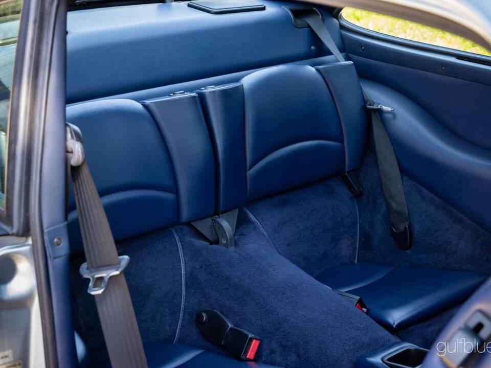 Immagine 30/73 di Porsche 911 Carrera (1995)