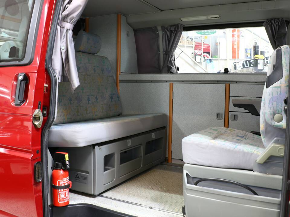 Bild 30/47 von Volkswagen T4 California 2.5 (1995)