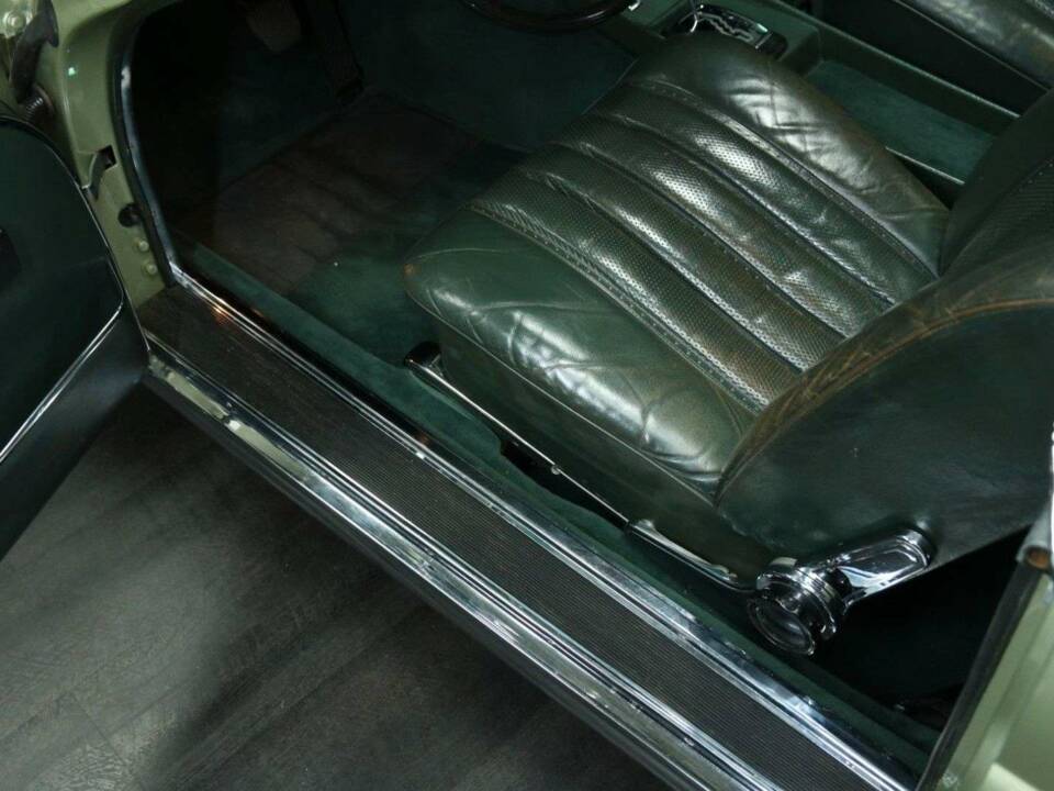 Image 12/49 of Mercedes-Benz 280 SE (1970)
