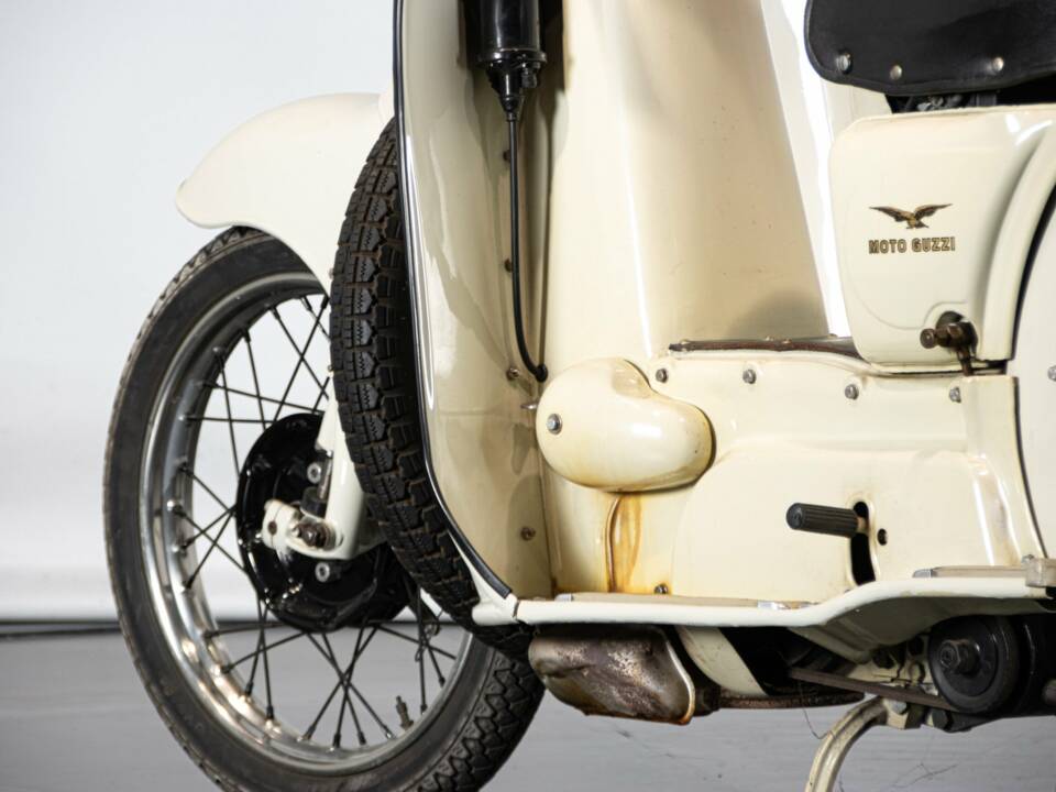 Imagen 17/50 de Moto Guzzi DUMMY (1962)