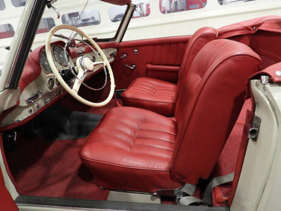 Image 5/15 of Mercedes-Benz 190 SL (1963)