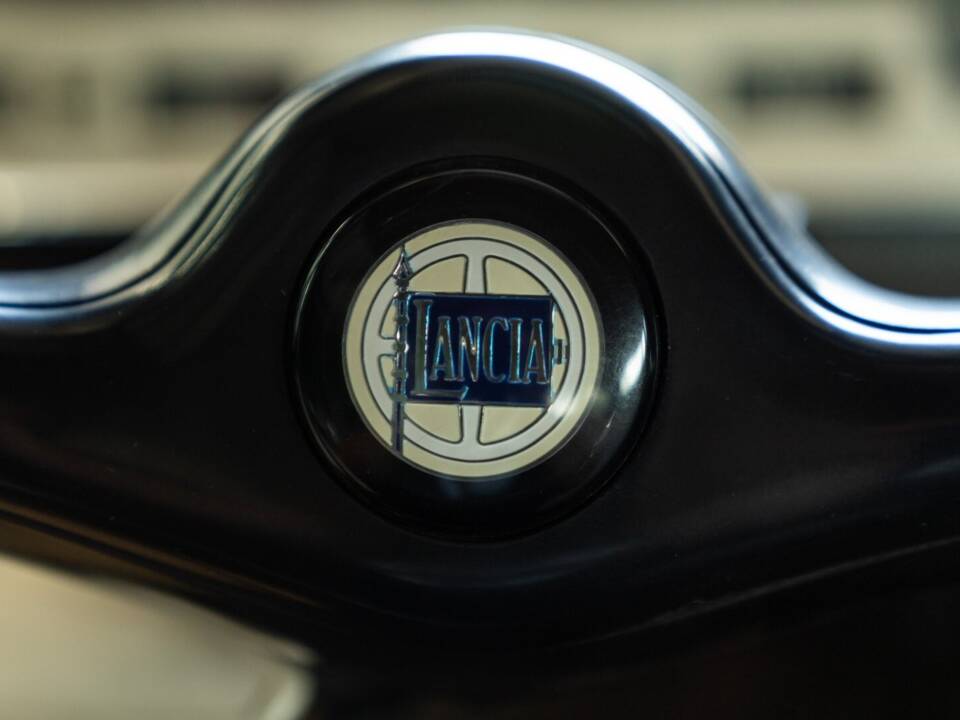 Image 35/43 de Lancia Flavia 1500 (1967)