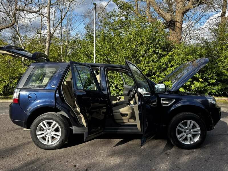 Image 21/50 of Land Rover Freelander TD4 (2015)