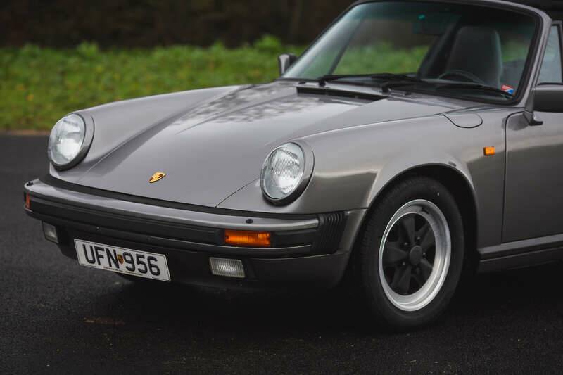 Image 8/50 de Porsche 911 Carrera 3.2 (1989)