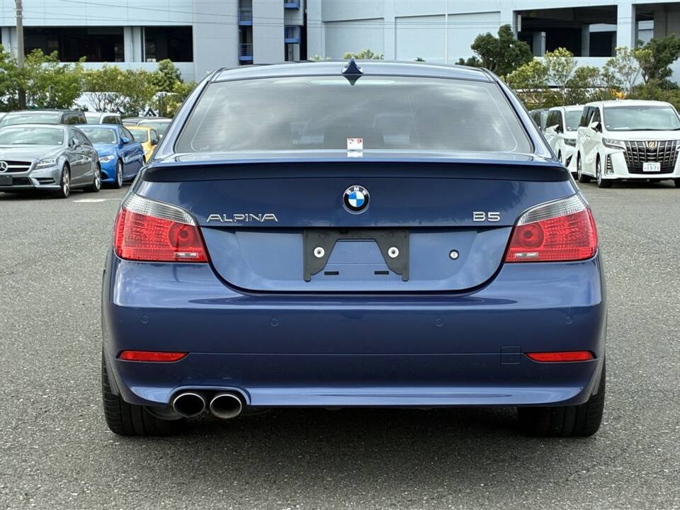 Immagine 6/62 di ALPINA B5 (2007)