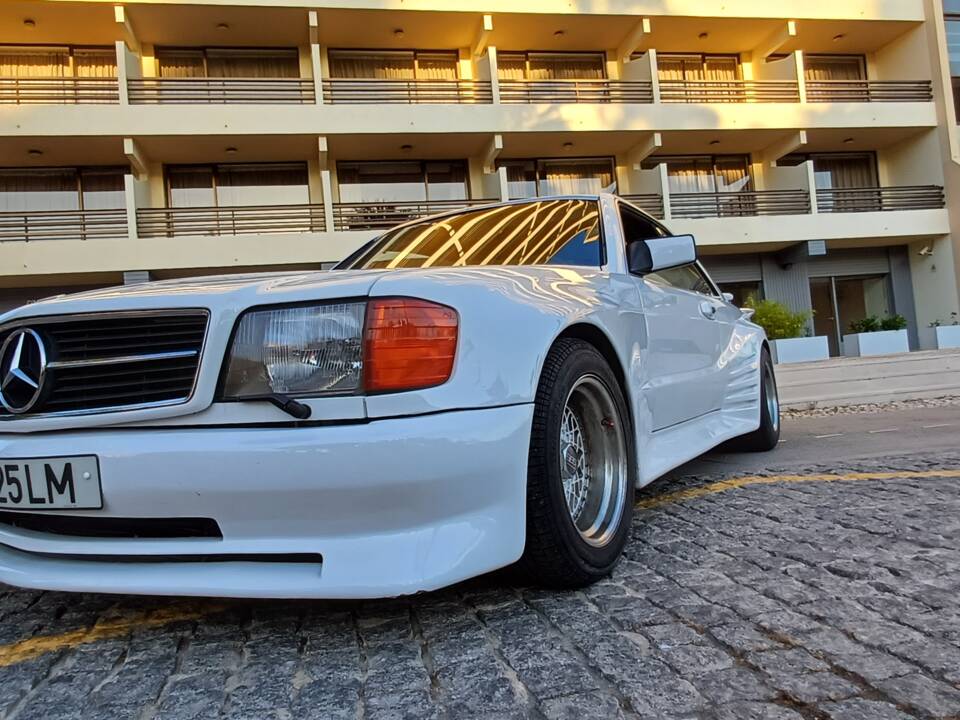 Image 27/65 of Mercedes-Benz 380 SEC (1985)