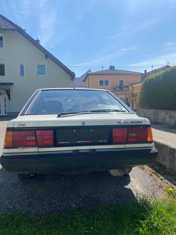 Bild 4/9 von Toyota Camry (1985)