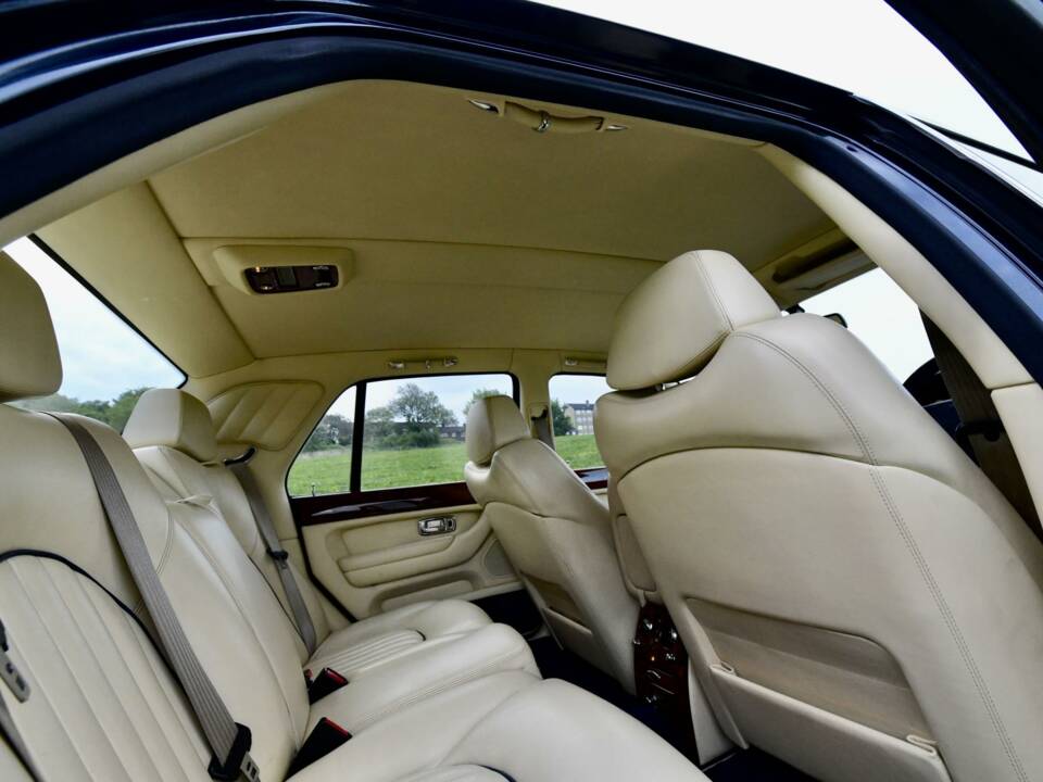 Imagen 43/50 de Bentley Arnage Green Label (1999)
