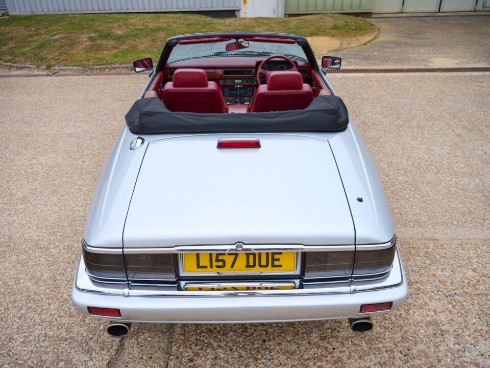 Image 39/50 of Jaguar XJS 6.0 (1993)