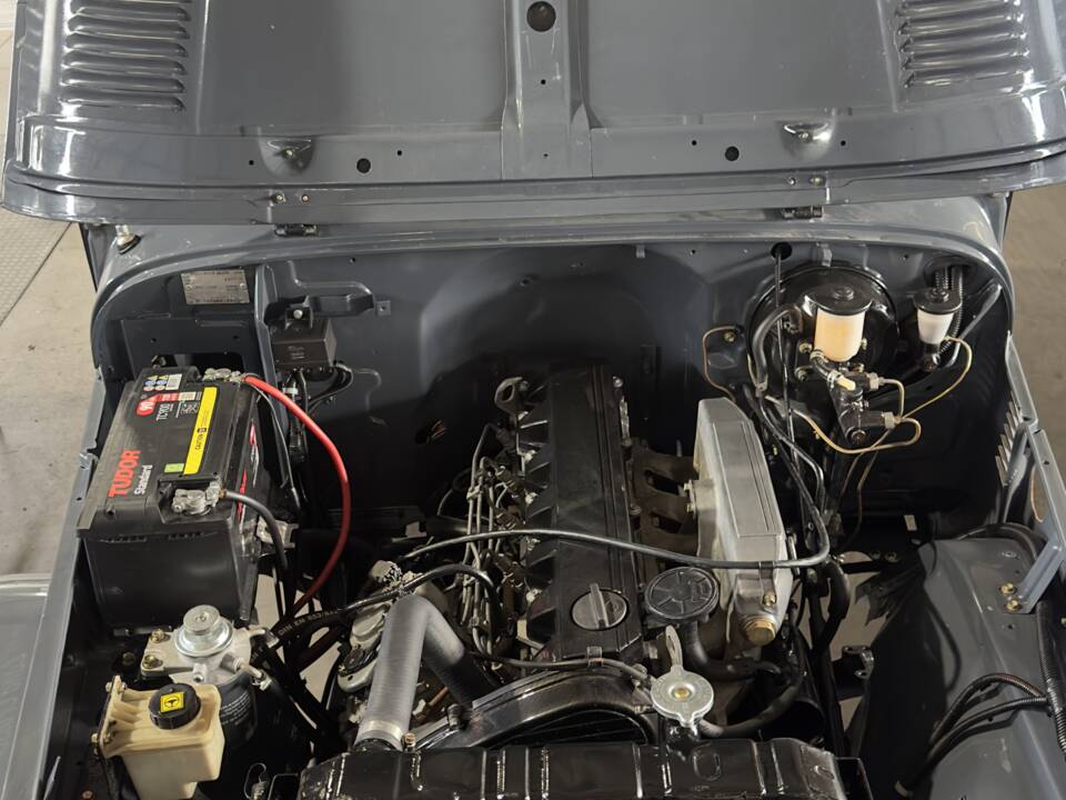 Image 27/50 of Toyota Land Cruiser BJ 40 (1981)