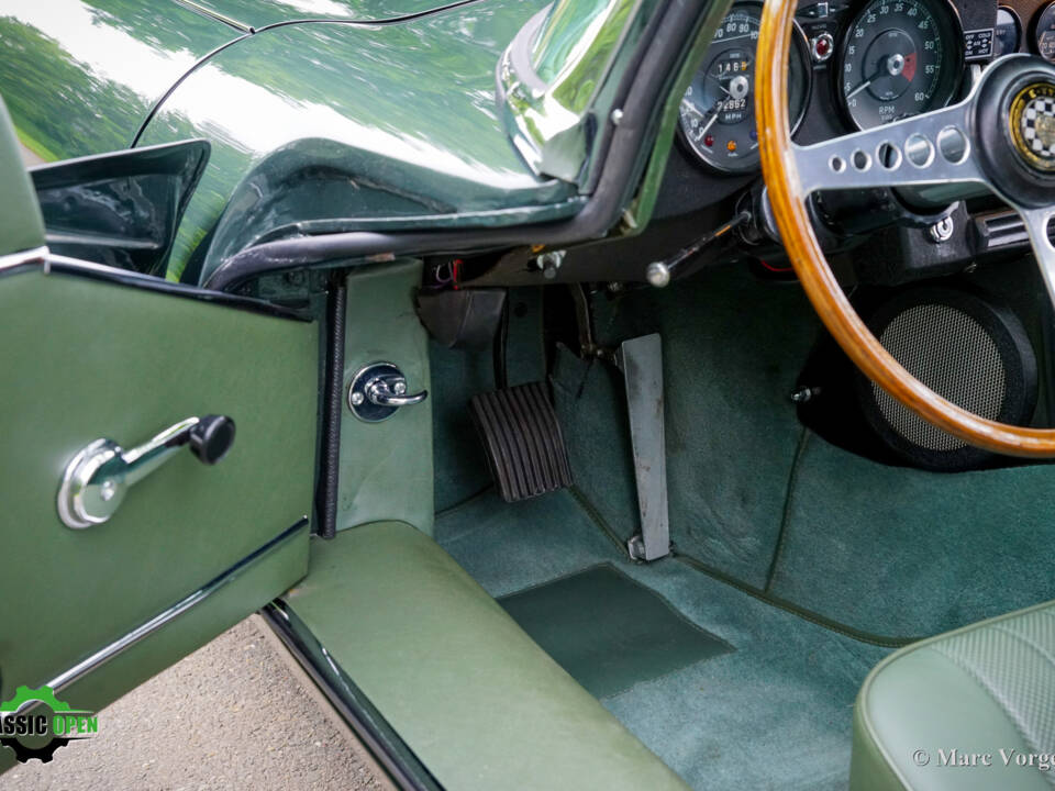 Afbeelding 7/61 van Jaguar E-Type (2+2) (1969)