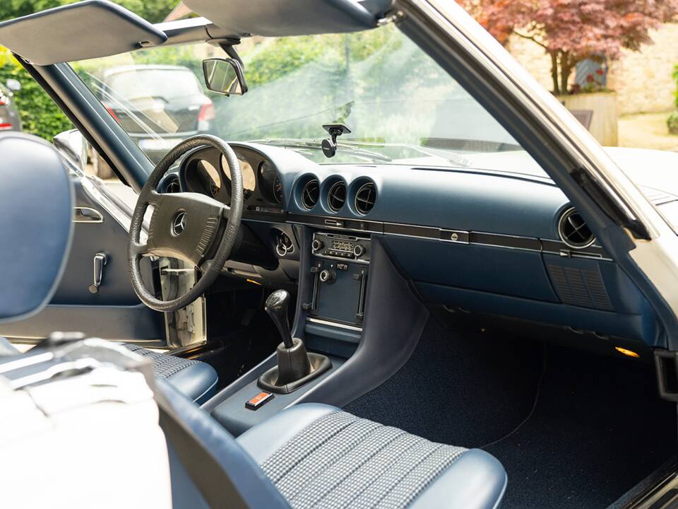 Afbeelding 26/42 van Mercedes-Benz 280 SL (1977)