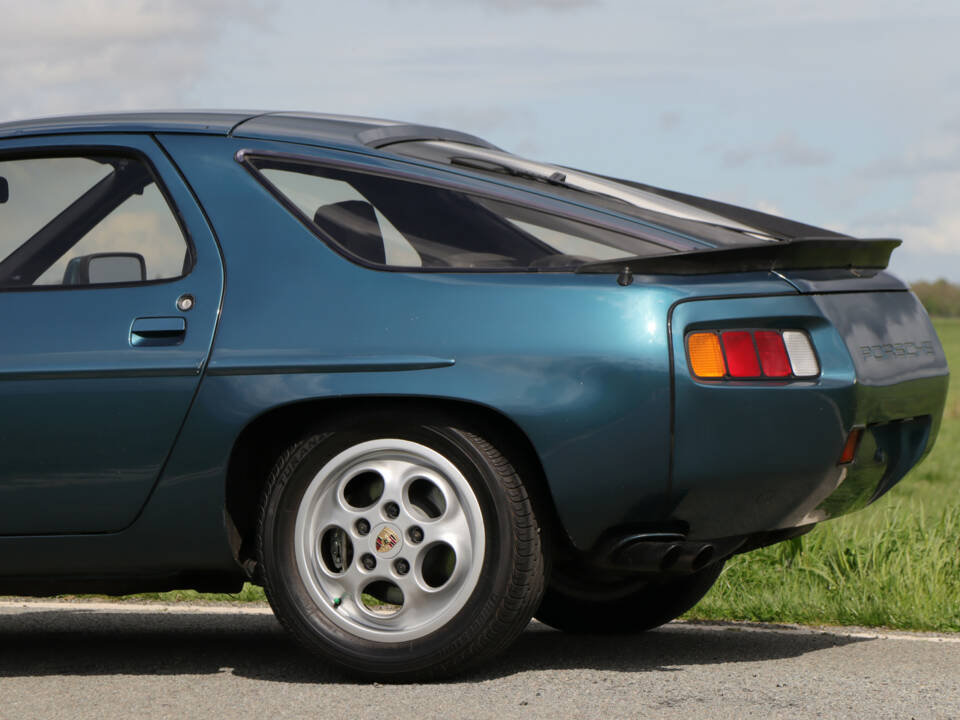 Bild 40/48 von Porsche 928 (1978)